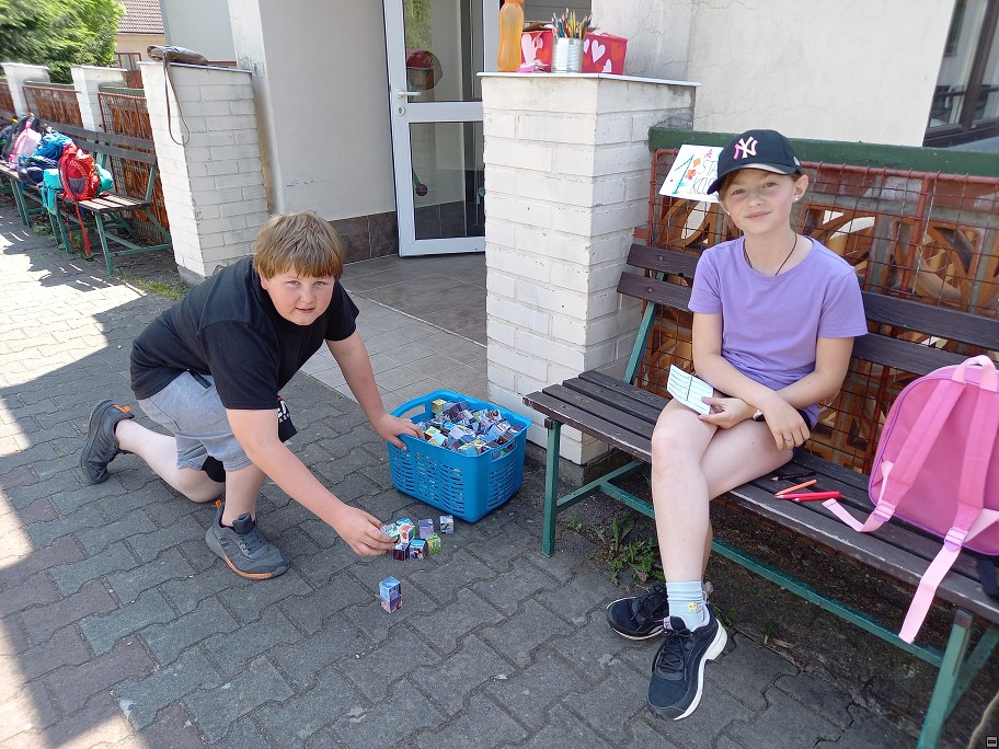 img00019.jpg