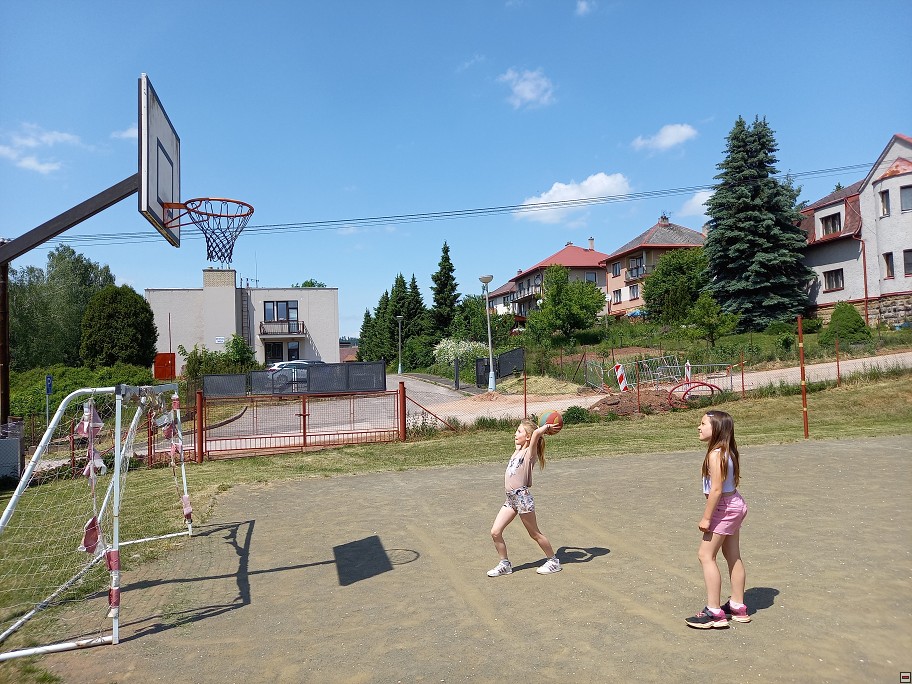 img00024.jpg