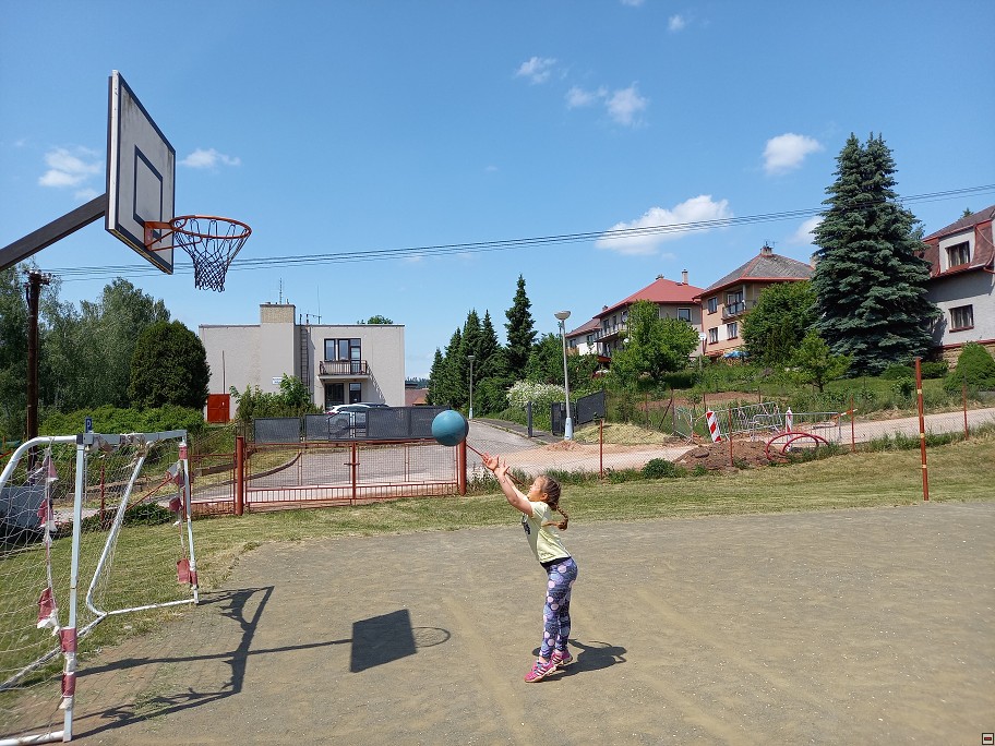 img00027.jpg