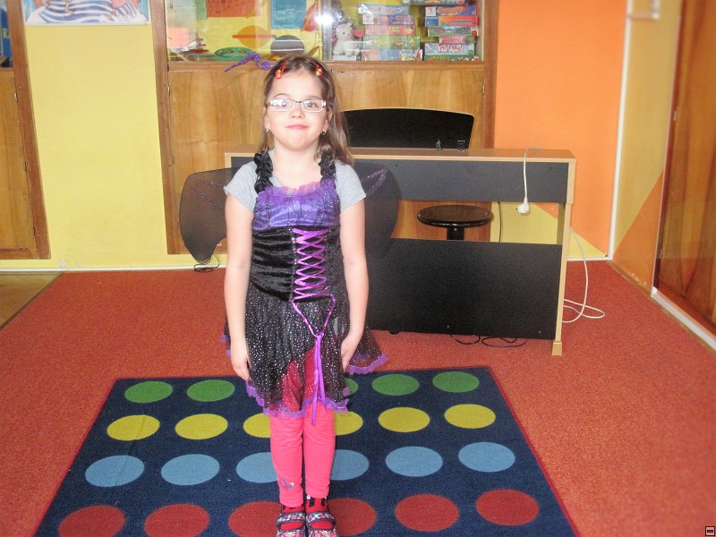 img00017.jpg