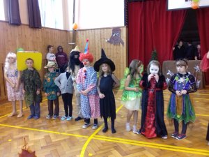 Rej skřítků s lampionovým průvodem