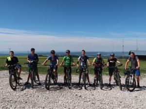 Cyklovýlet na koupaliště Pecka přes Zvičinu