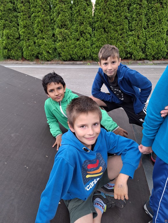 img00030.jpg