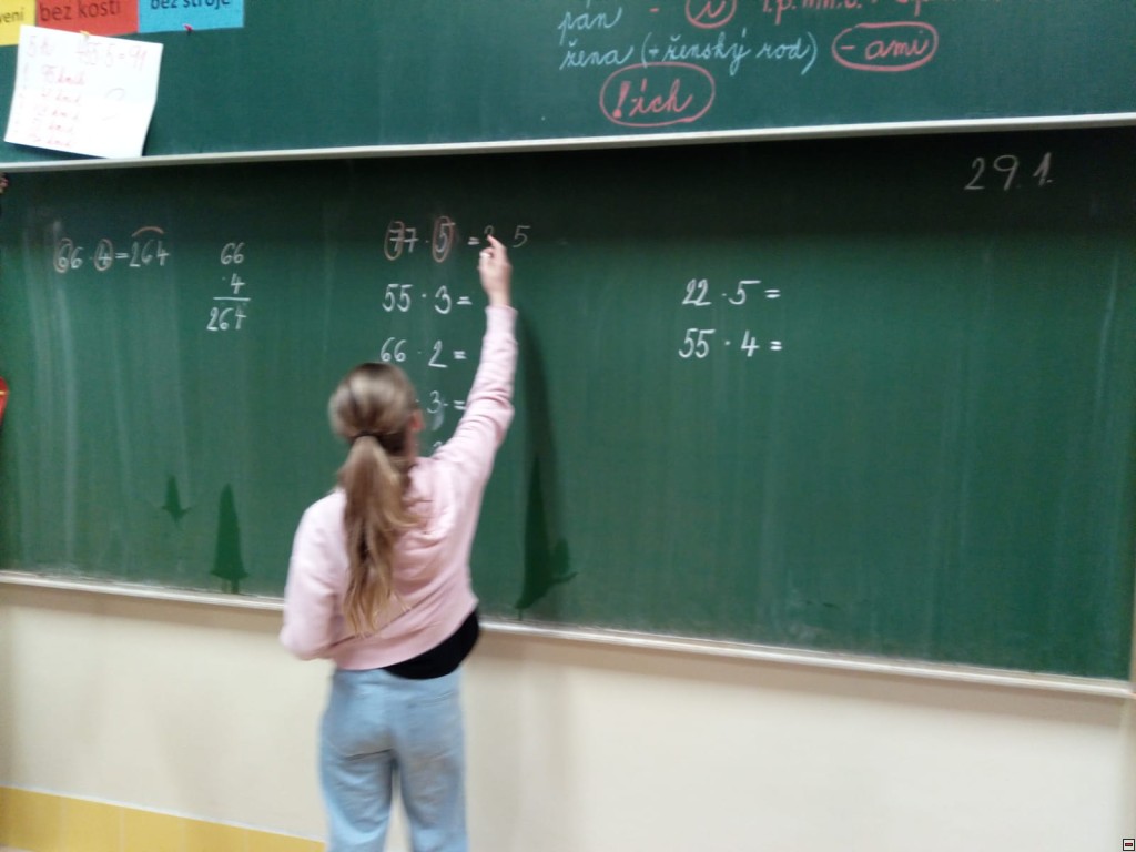 img00012.jpg