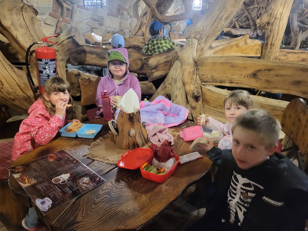 img00006.jpg